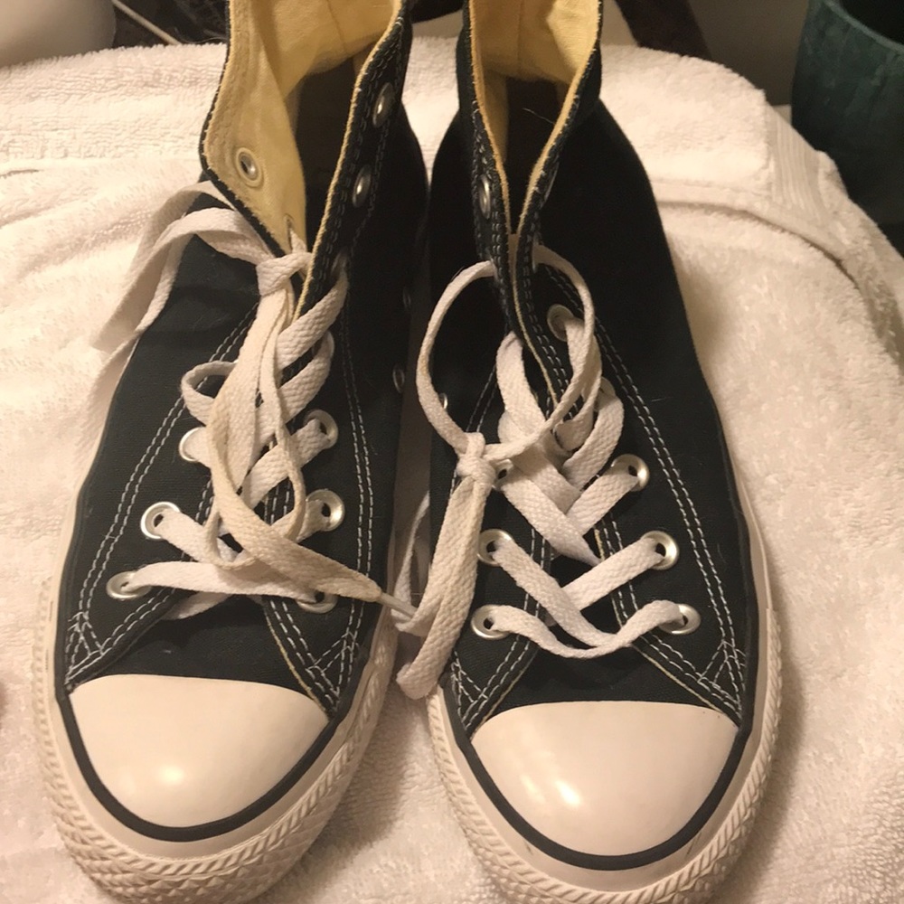 Black high top converse